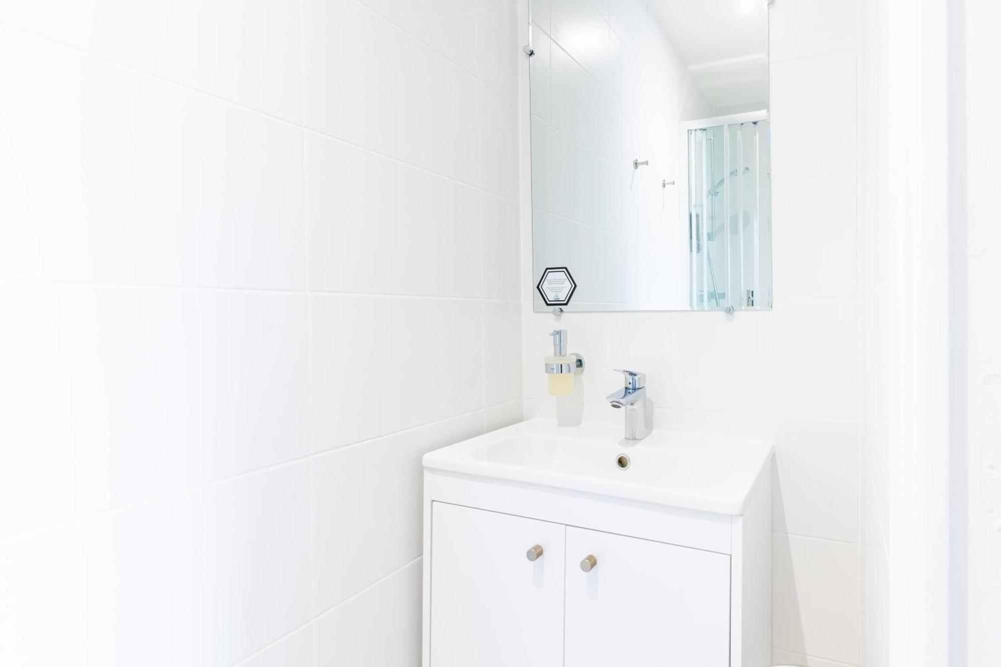 Lik Apparts Mabilay Rennes Habitación foto